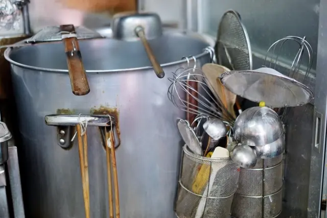 ラーメン店のフライヤー・シンク買取